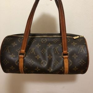 Authentic Louis Vuitton monogram Papillon Bag